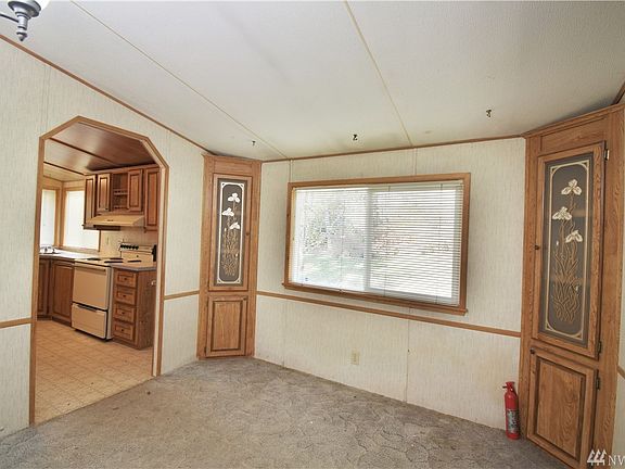 4th image of 14117 16th Ave NW
