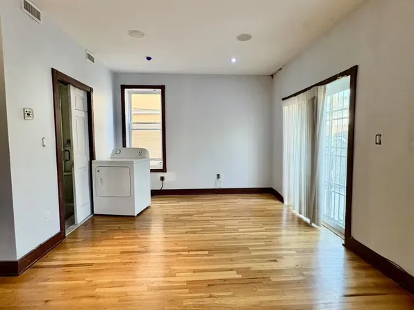 2257 65th Street image 5 of 7