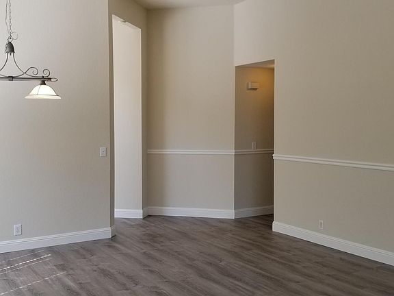 5th image of 8439 Aster Ct