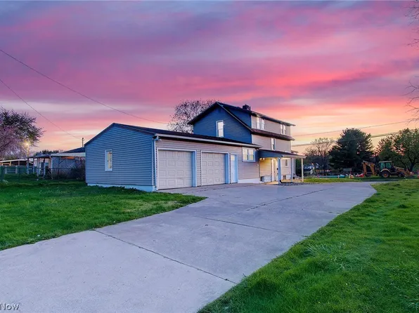 1224 Perry Dr SW, Canton, OH 44710