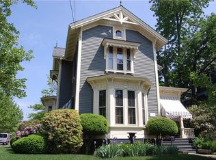 26 Humboldt Ave, Providence, RI 02906