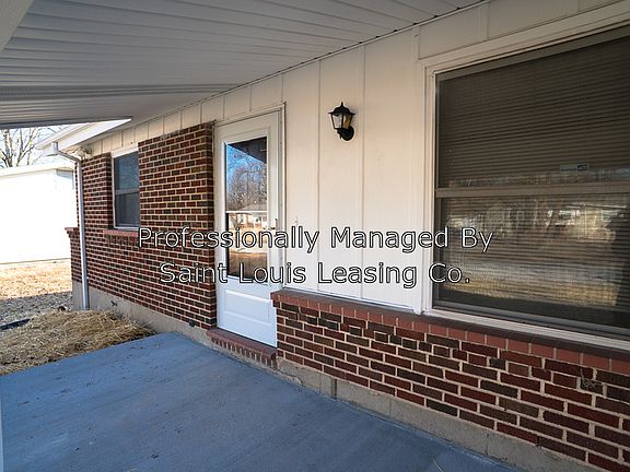 3rd image of 1312 Claudine Dr