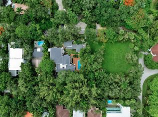 3501 Avocado Ave, Miami, FL 33133