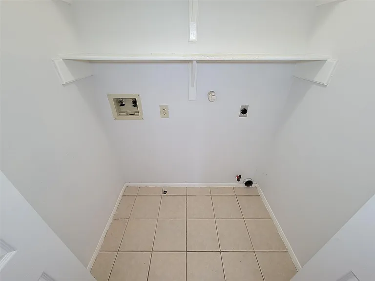 17403 Canyon Knoll Dr — Photo 36