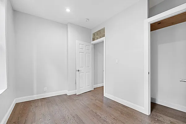 Rented by REAL New York | media 12