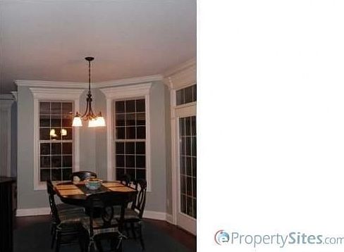 4th image of 7098 Jacks Creek Ln SE