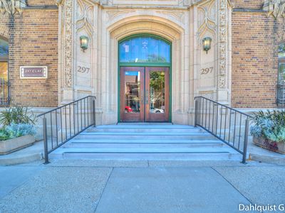 297 W Clay Ave APT 208, Muskegon, MI, 49440