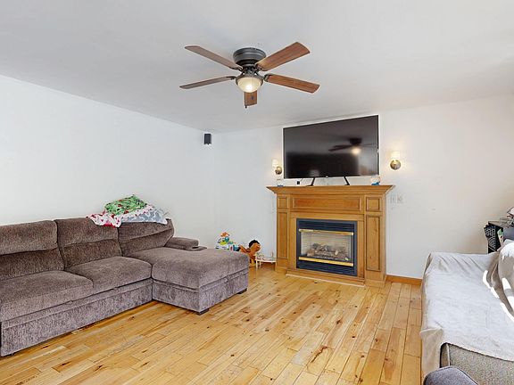 5th image of 8 Rackley Drive