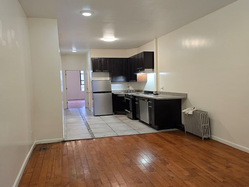 1st image of 216 Stanhope St APT 2L