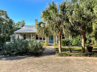 174 4th St, Apalachicola, FL, 32320