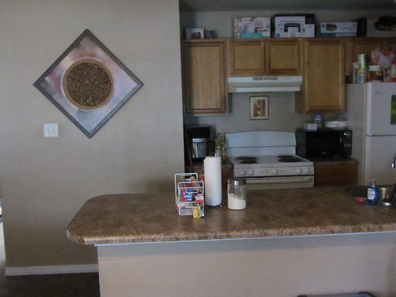 2nd image of 1337-1339 Foxwood Pl