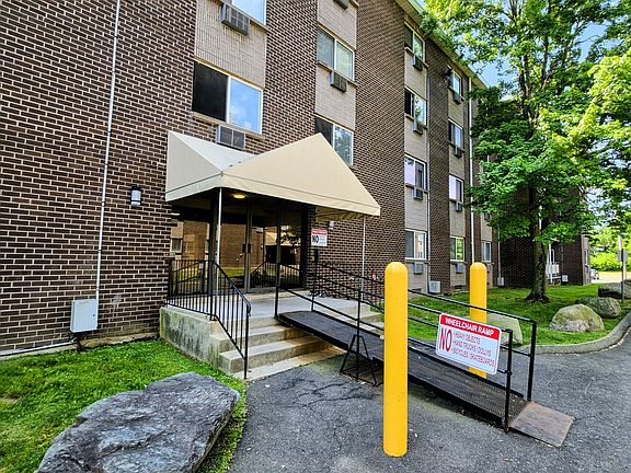 2nd image of 80 Claudia Drive #271