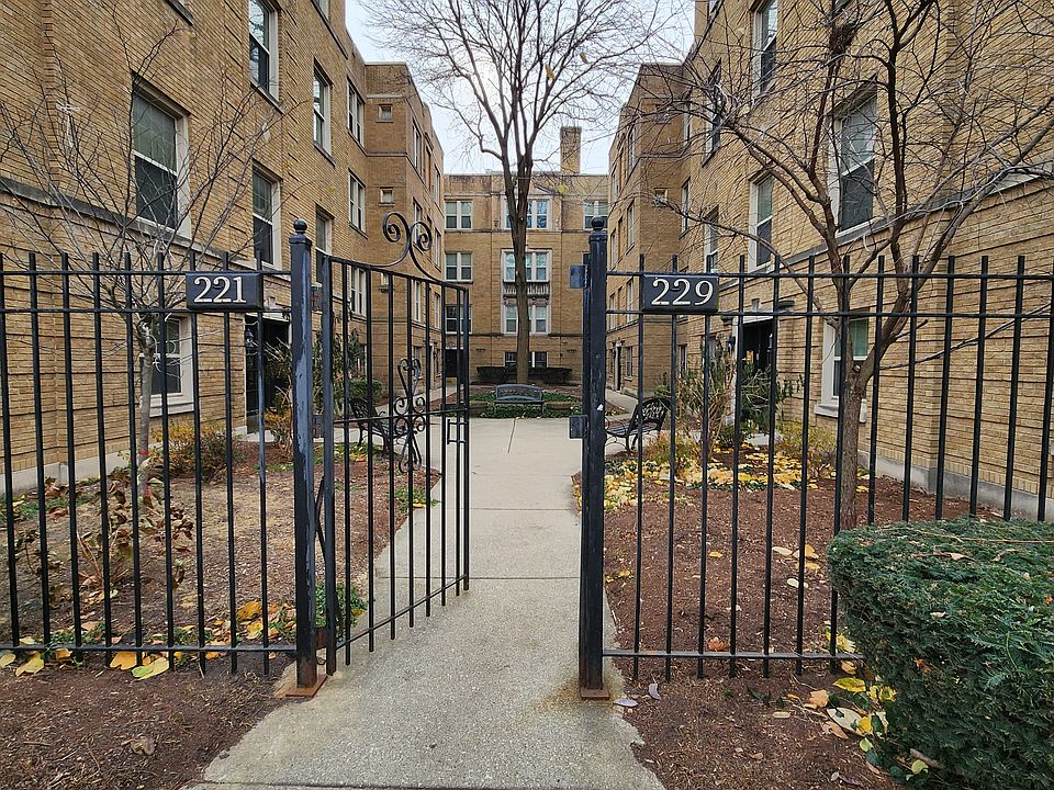 1st image of 227 Washington Blvd #2S