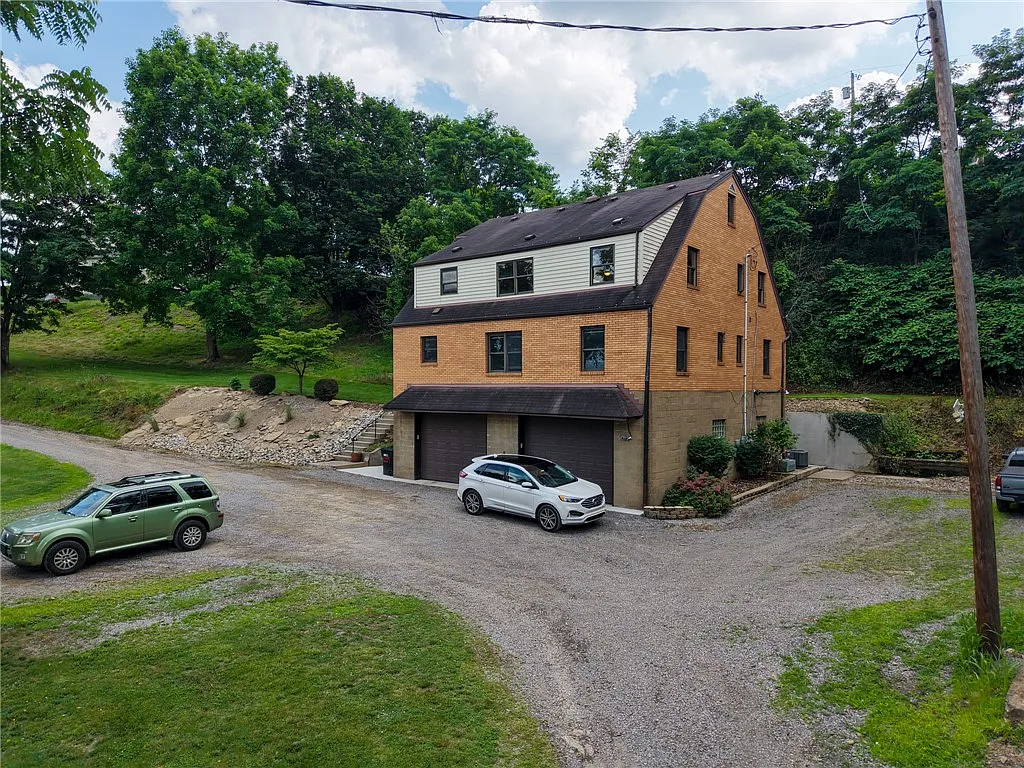 3 bed, 3515 sqft, $1,850 — Photo 4