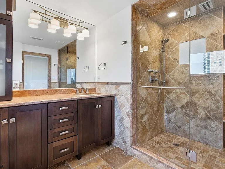9220 Atlantic Ave #203 — Photo 5