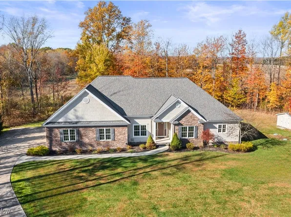 14390 Lexington Ln, Novelty, OH 44072