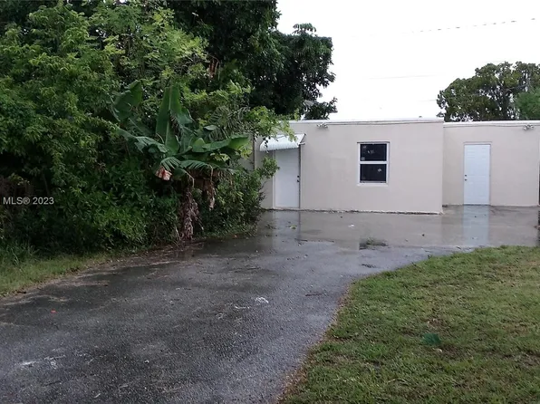 6043 Polk St, Hollywood, FL 33024