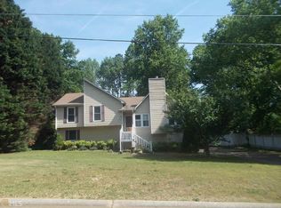 5224 Pine Way Rd, Powder Springs, GA 30127