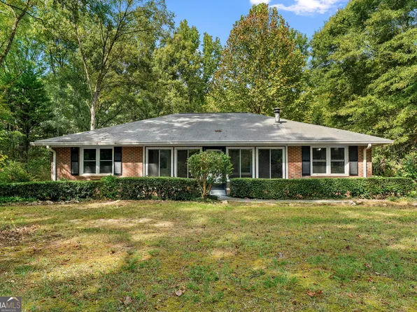 195 Rosewood Ave, Tyrone, GA 30290