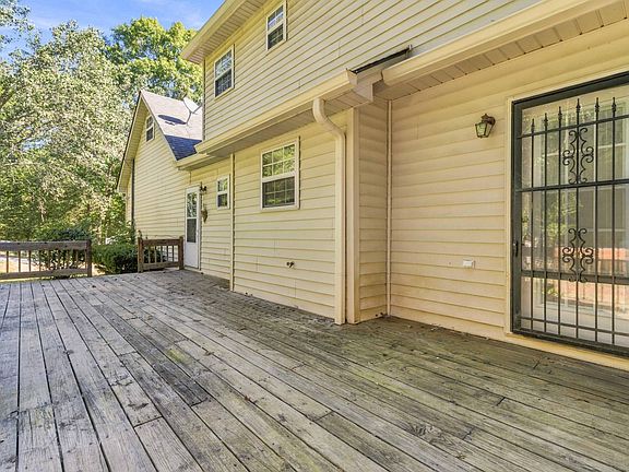4th image of 21 Incline Rd