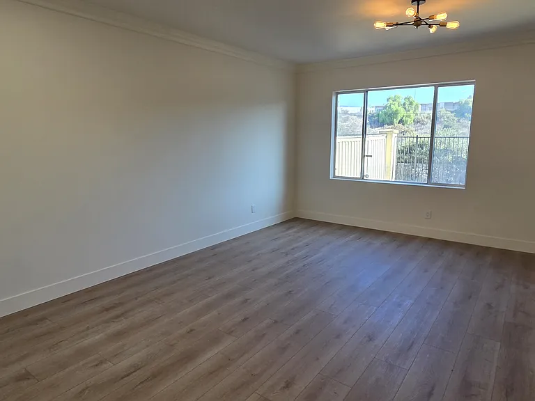 1165 Latigo Cv #5 — Photo 6
