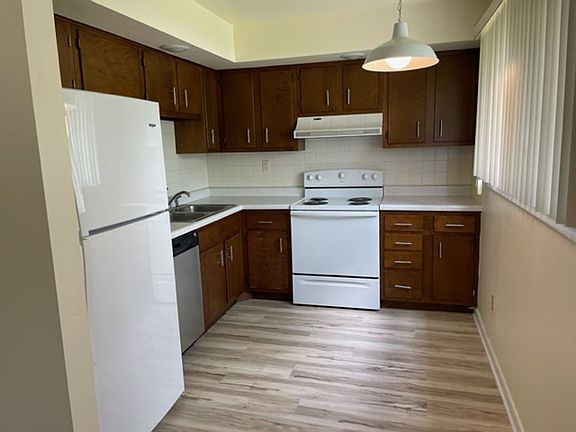 2nd image of 9500 W Smith St APT 1B