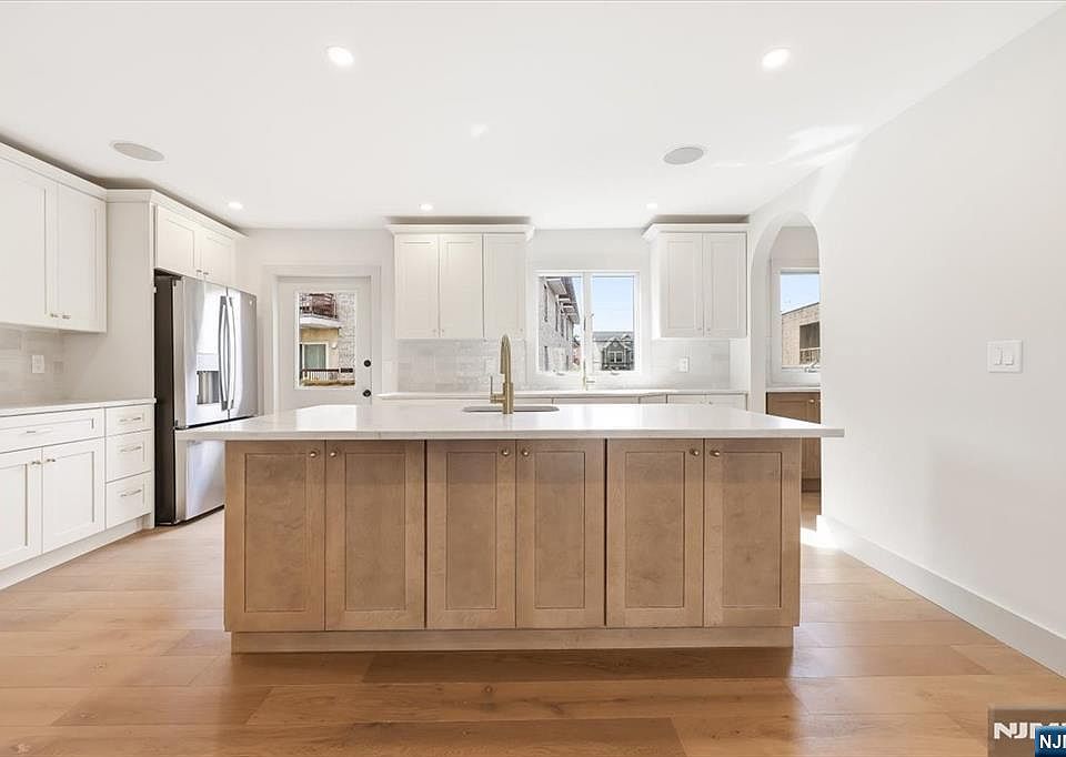 1st image of 119 Cedar Street