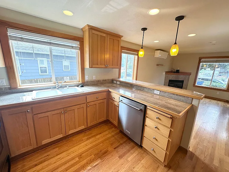 9310 Stone Ave N #A — Photo 5