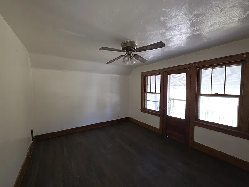 2 bed, 1.0 bath, 950 sqft, $1,100 — Photo 1