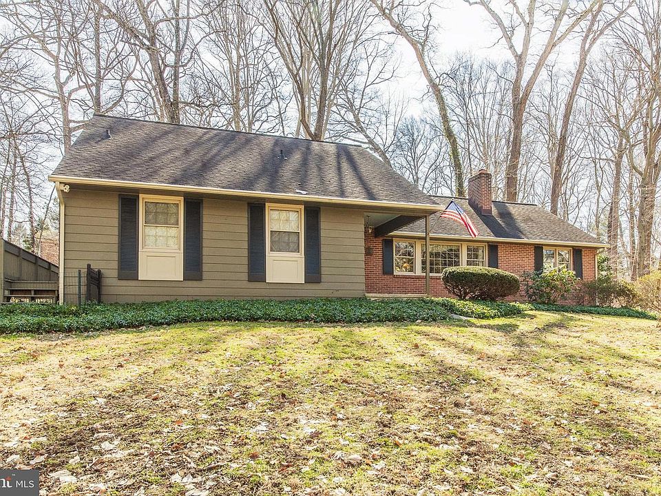 1st image of 6 Carolina Ave