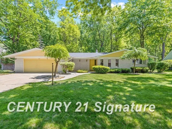1115 River Forest Dr, Saginaw, MI 48638