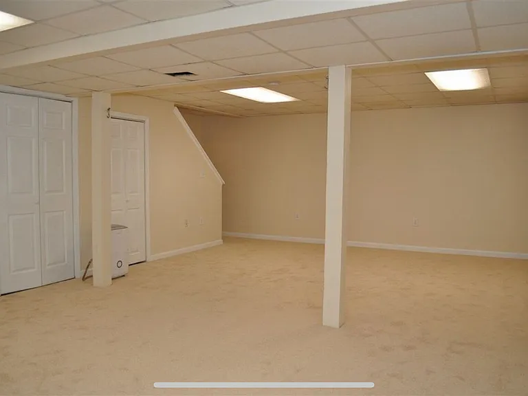 689 Stonewall Dr — Photo 8