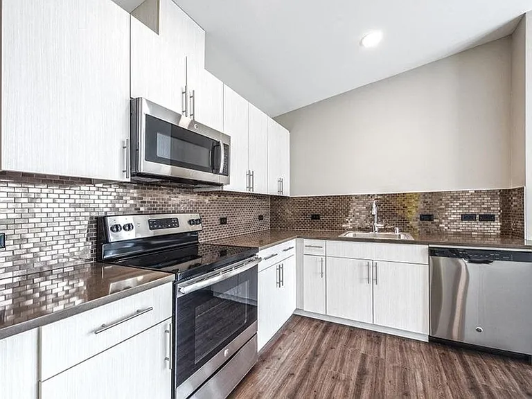 Origin Apartments — Photo 6