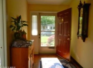 13334 Point Rider Ln, Herndon, VA 20171