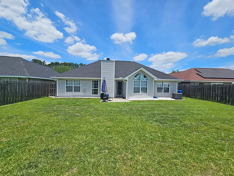 5 Vineyard Haven Dr — Photo 4