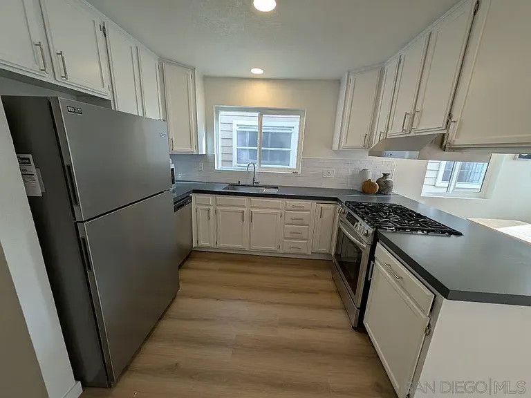 815 Isthmus Ct — Photo 7