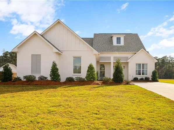 2216 Forest Trl, Woodworth, LA 71485