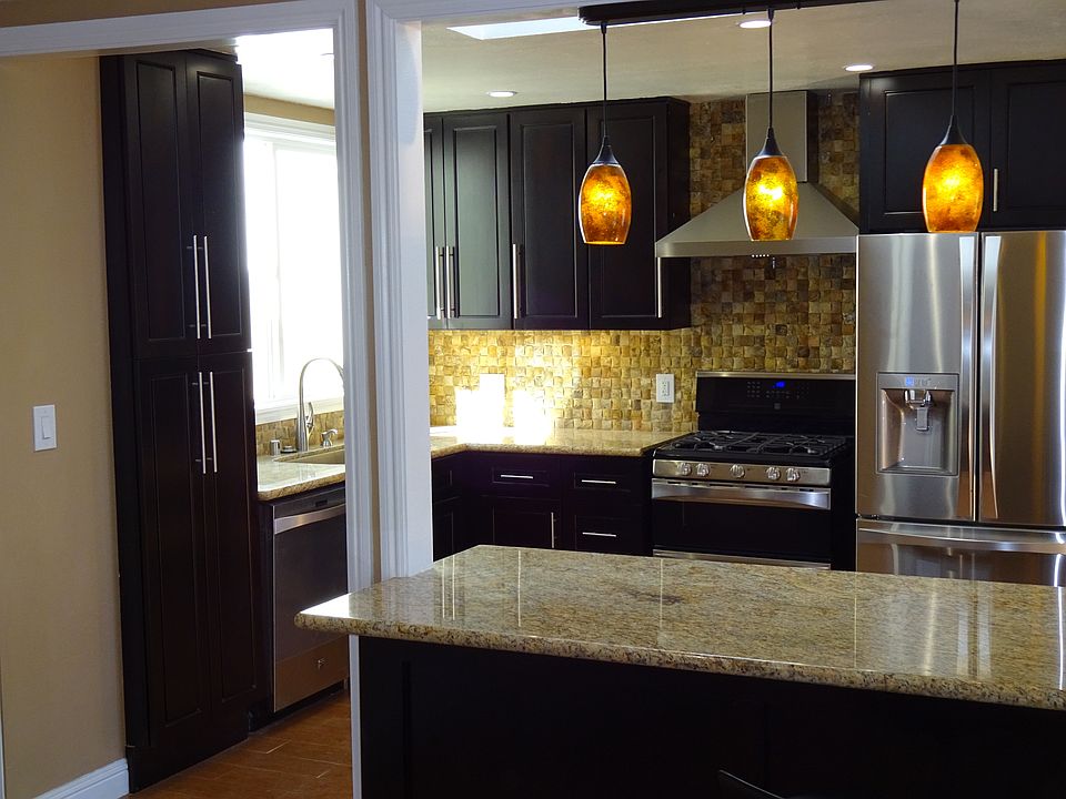 open concept kitchen, island