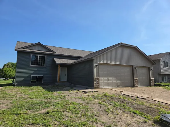 305 N Ln, Green Isle, MN 55338
