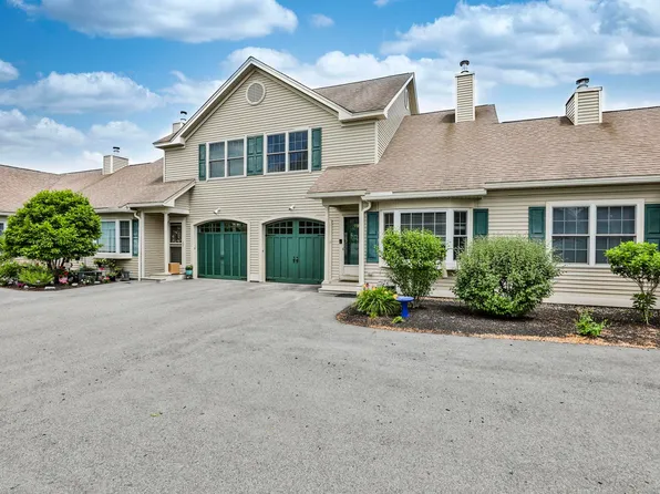 72 Mountain Village Road, Windham, NH 03087