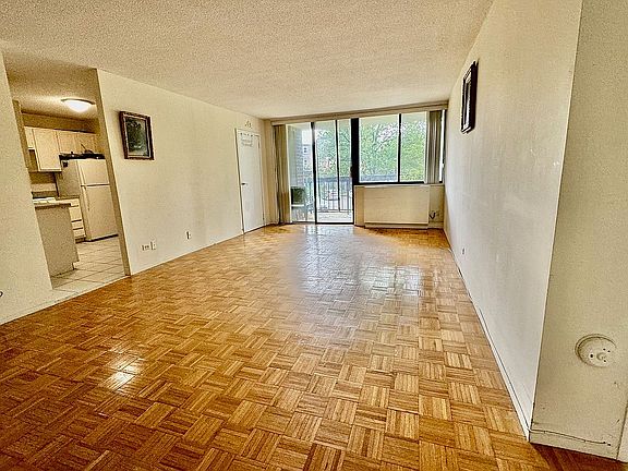 2nd image of 1 Bay Club Dr APT 2X
