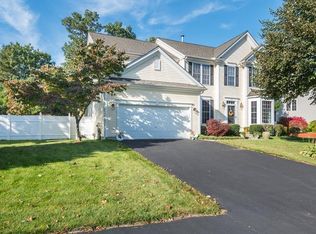 125 Palomino Dr, North Andover, MA 01845