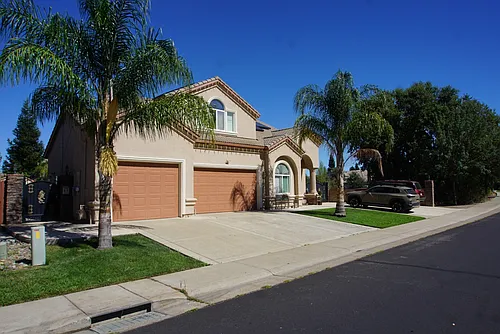 8833 Harding Hall Dr Photo 1