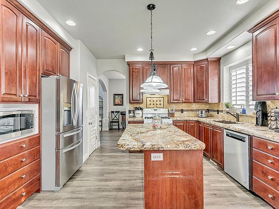 5th image of 3727 W Shasta Cir