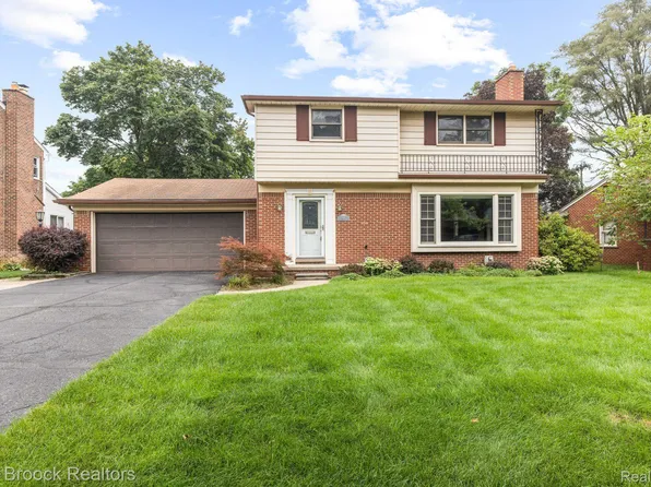 20 Millington Rd, Pleasant Ridge, MI 48069
