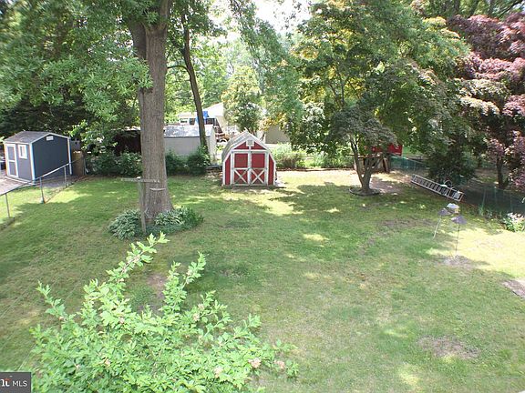 5th image of 1065 Lido Dr