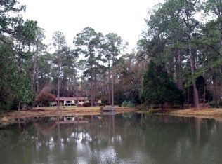 18 Lake Say Hi Dr, Tifton, GA 31793