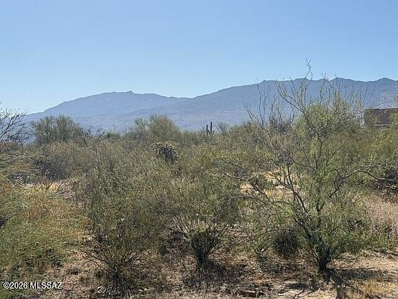2nd image of 830 N Tanque Verde Loop Rd #8