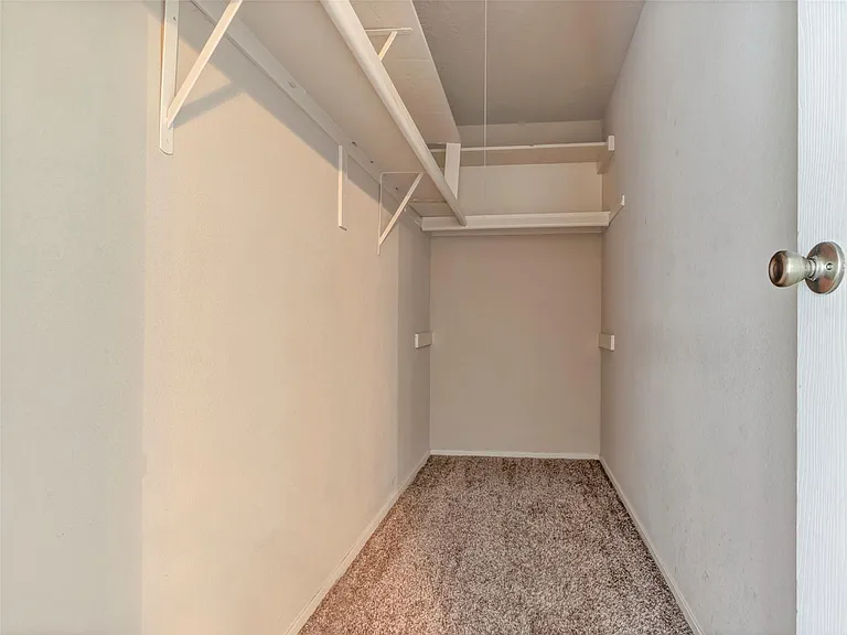 81 Blue Fox Rd — Photo 10