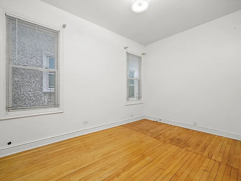 2444 W Gunnison St #1 — Photo 10